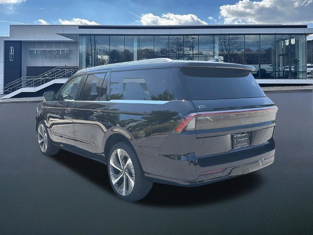 New 2027 Lincoln Navigator L Black Label AWD/4WD image 5