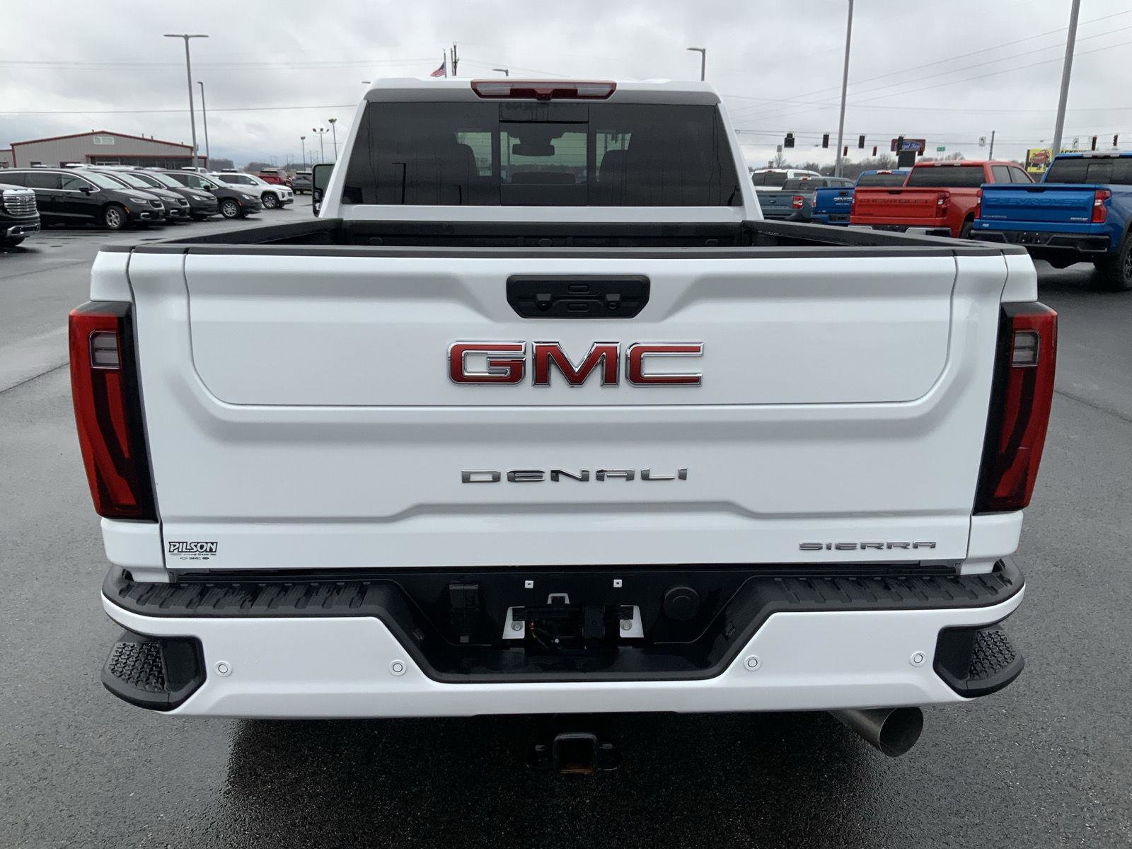 Used 2025 GMC Sierra 2500 Denali image 12