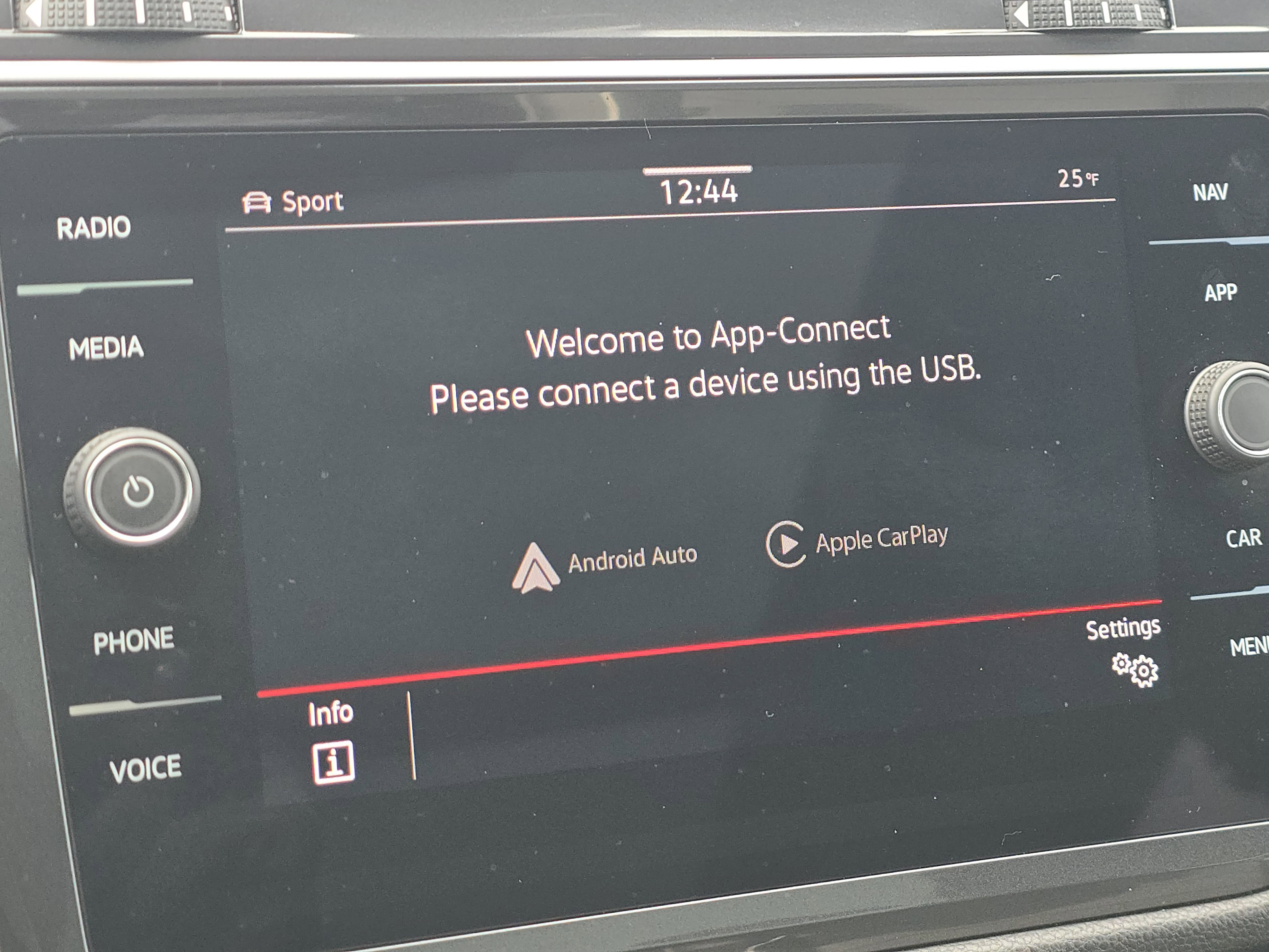 Certified 2024 Volkswagen Tiguan SEL R-Line image 12