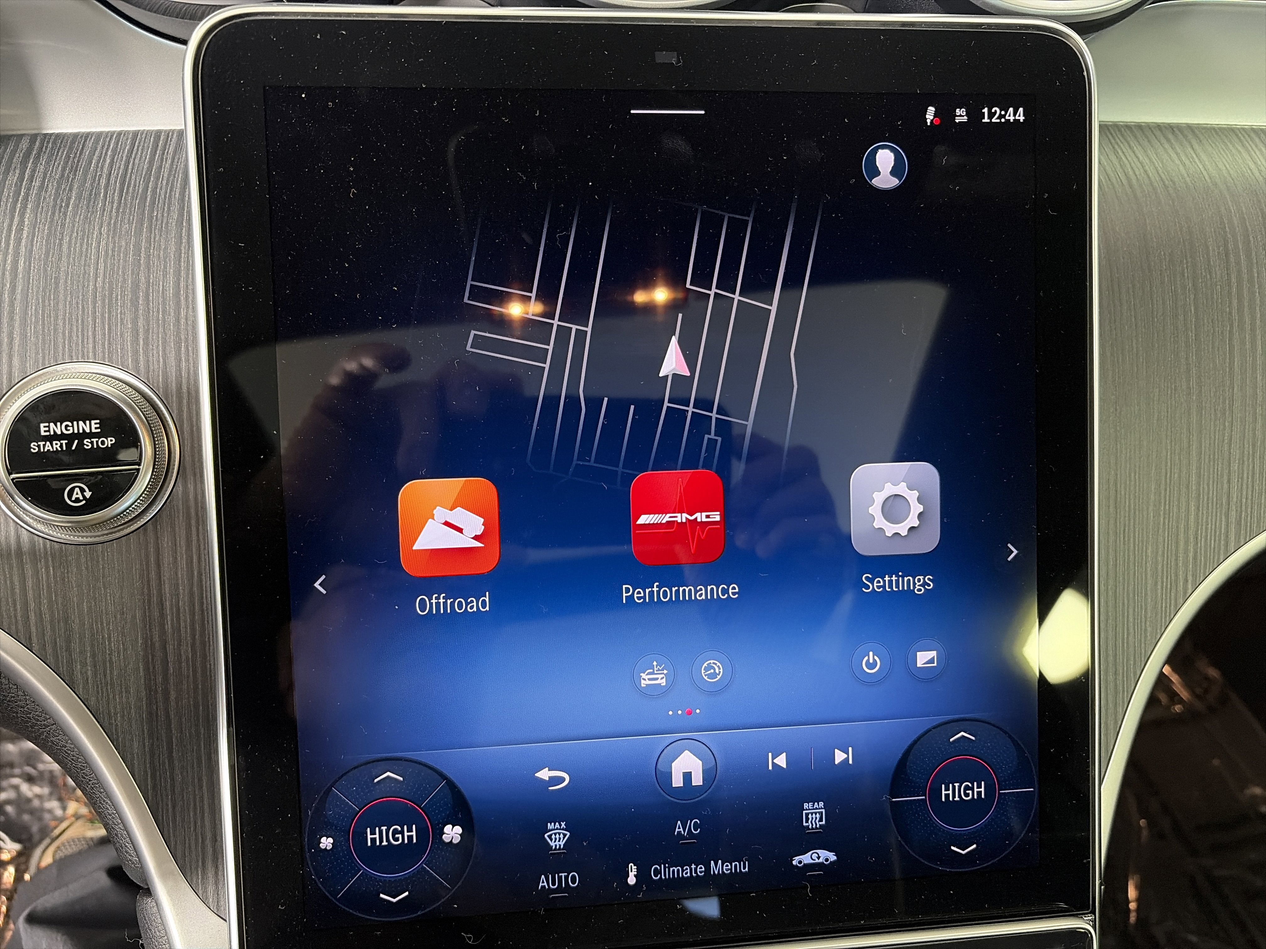 Certified 2025 Mercedes-Benz GLC 43 AMG 4MATIC image 22