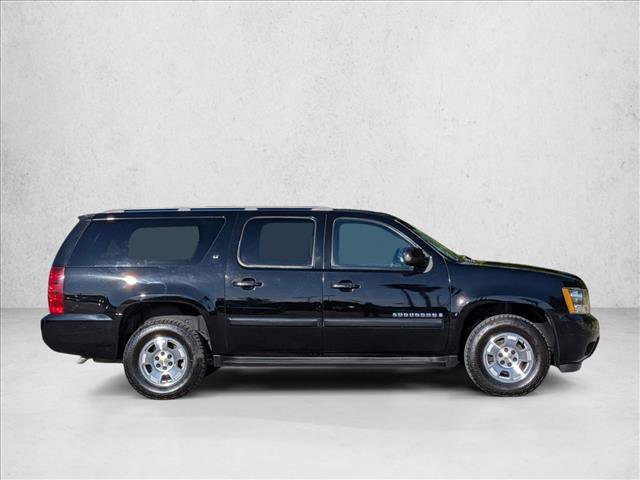 Used 2008 Chevrolet Suburban LT image 4