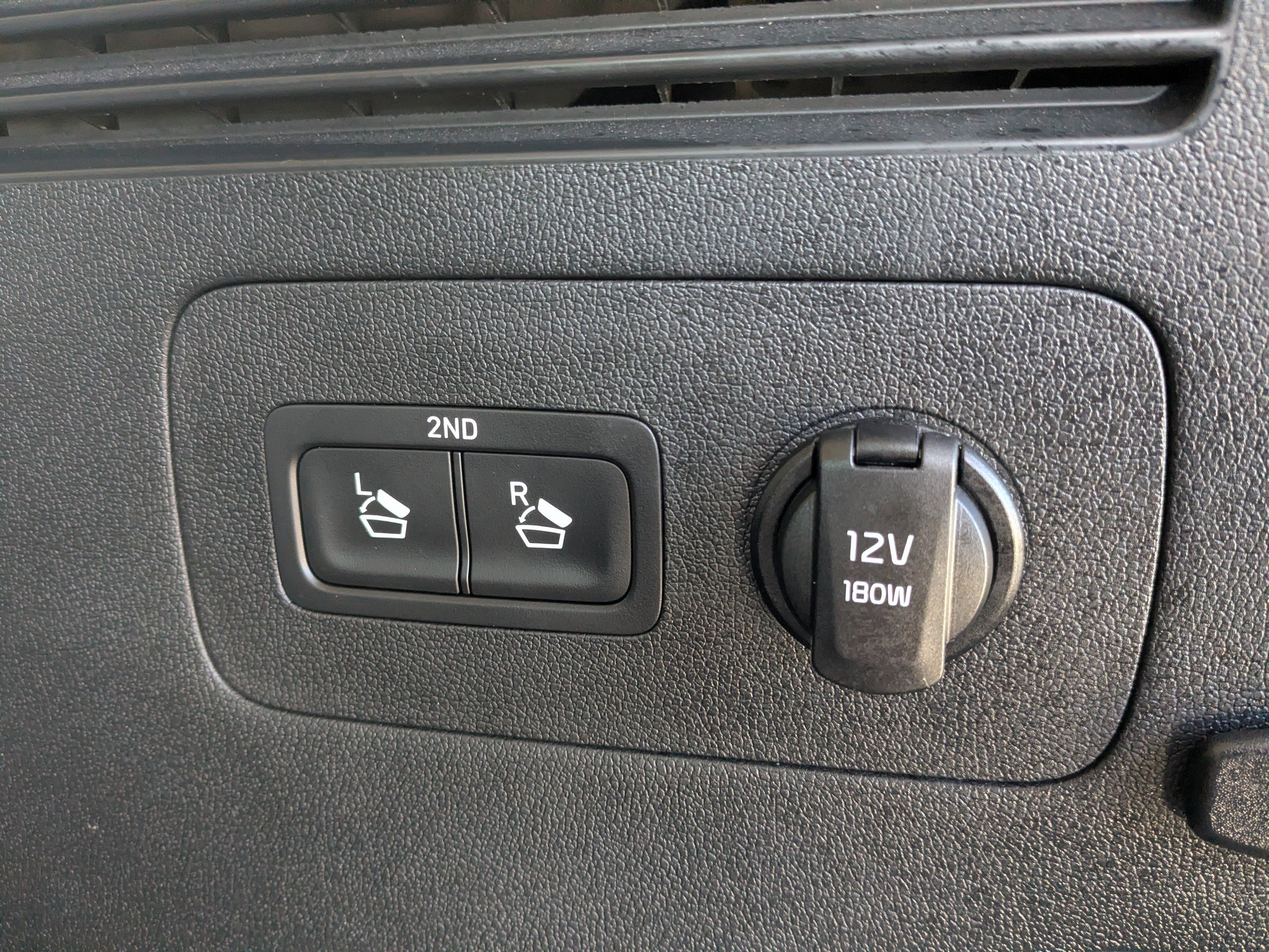 Certified 2024 Kia Sorento S w/ Panoramic Sunroof Package image 13