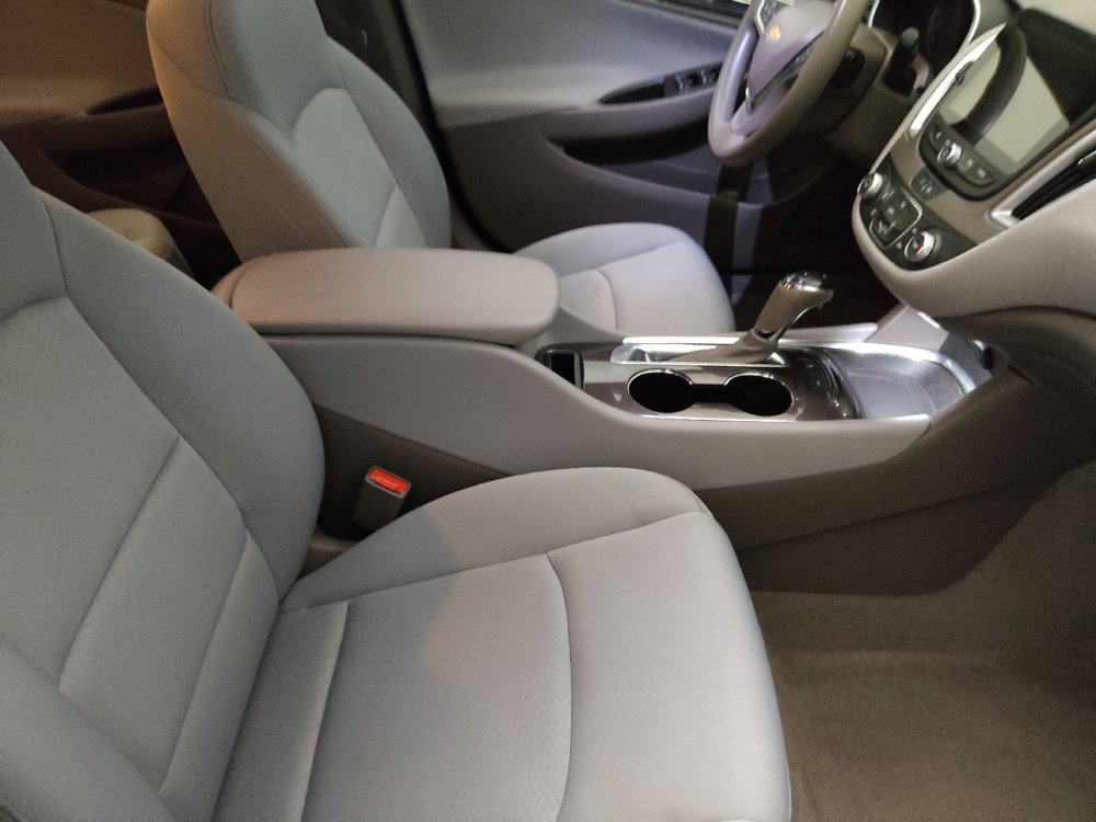 Used 2020 Chevrolet Malibu LS w/ Driver Confidence Package II FWD image 21