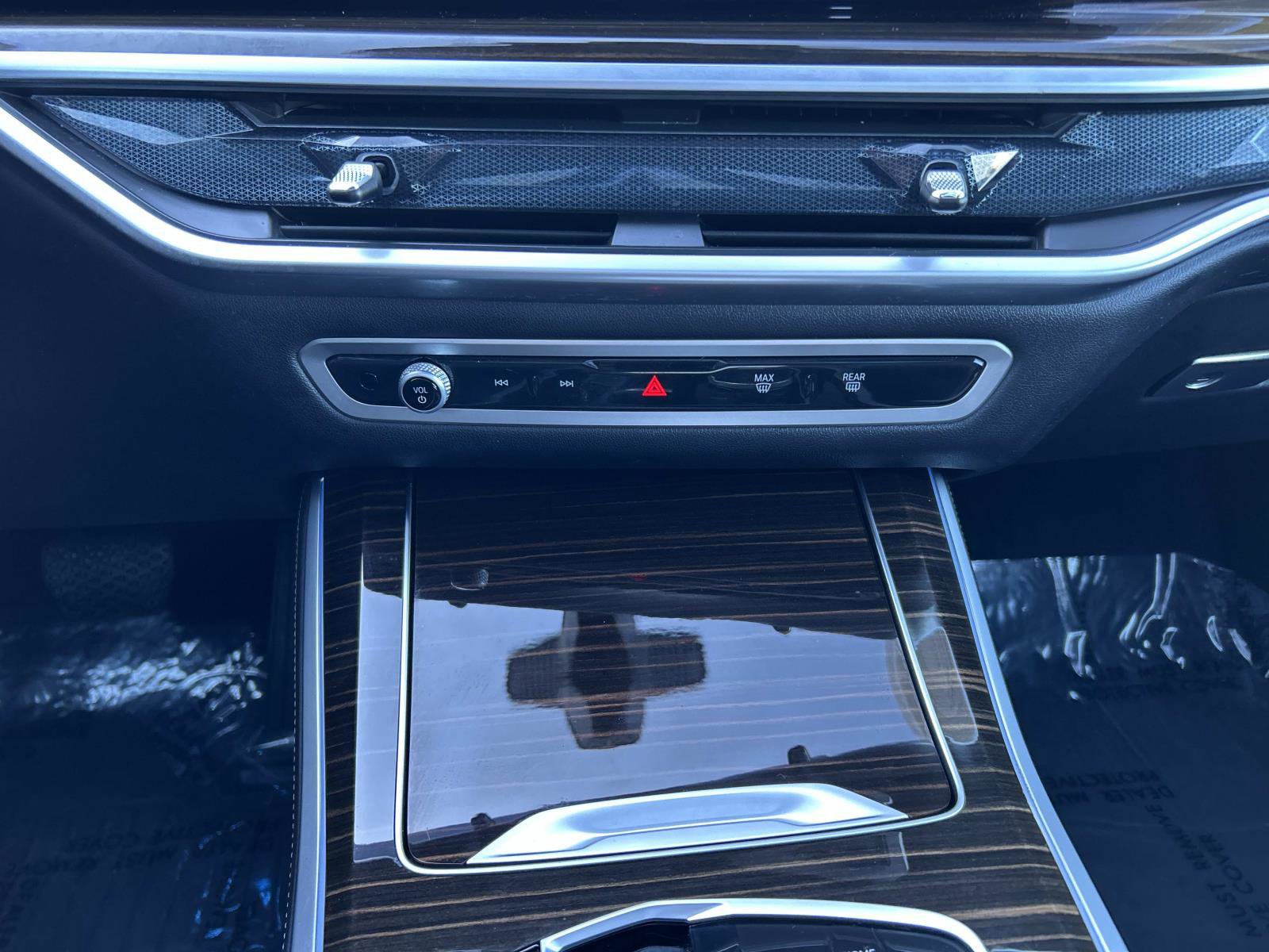 Used 2025 BMW X5 xDrive50e image 29