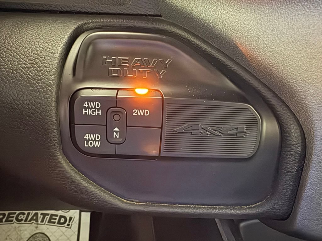 Used 2024 RAM 3500 Big Horn AWD/4WD image 25