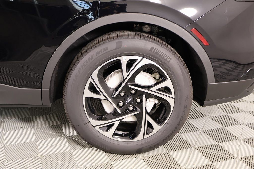 New 2026 Lincoln Nautilus Premier w/ Jet Appearance Package image 18