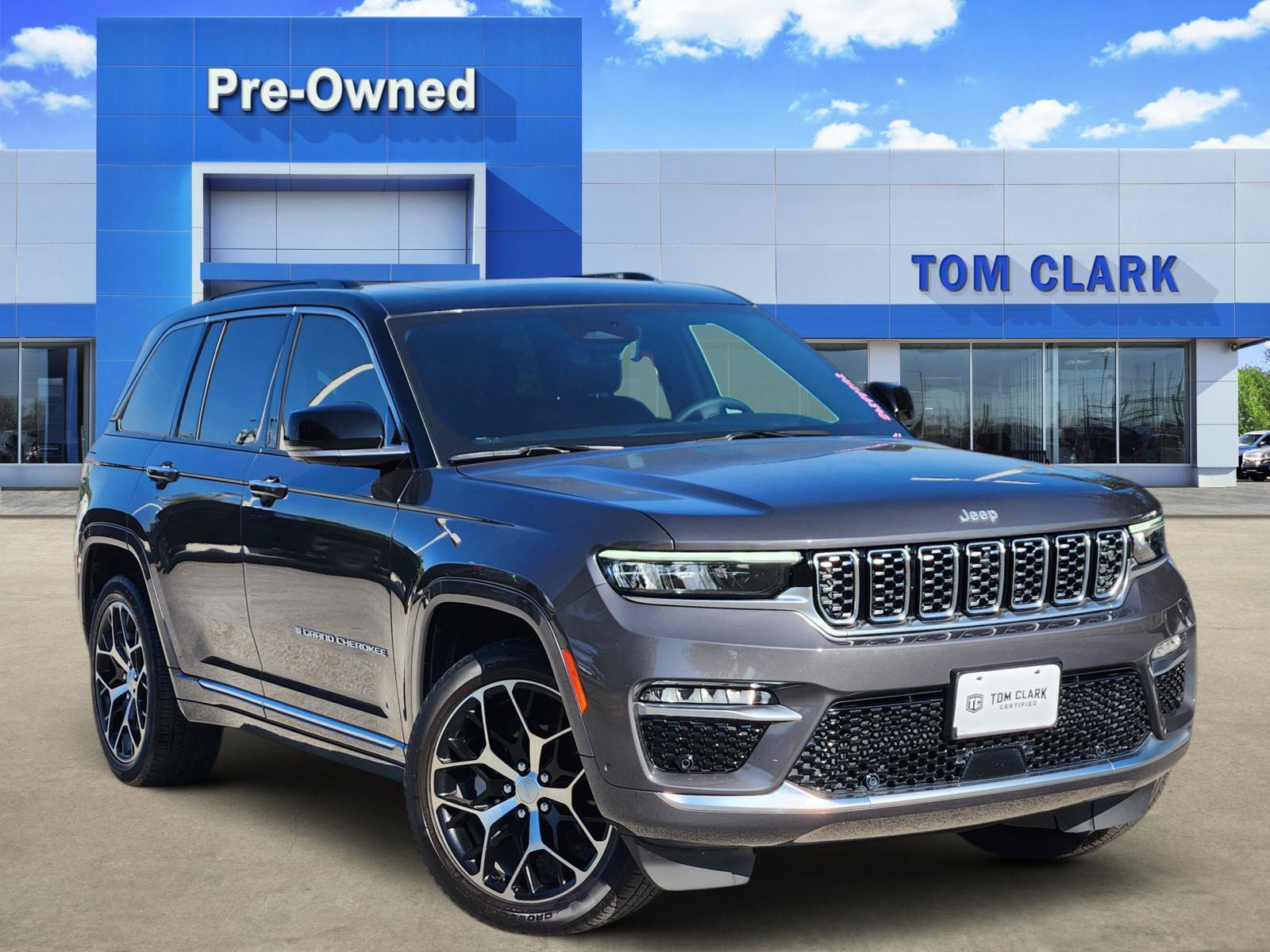 Used 2024 Jeep Grand Cherokee Summit AWD/4WD image 1