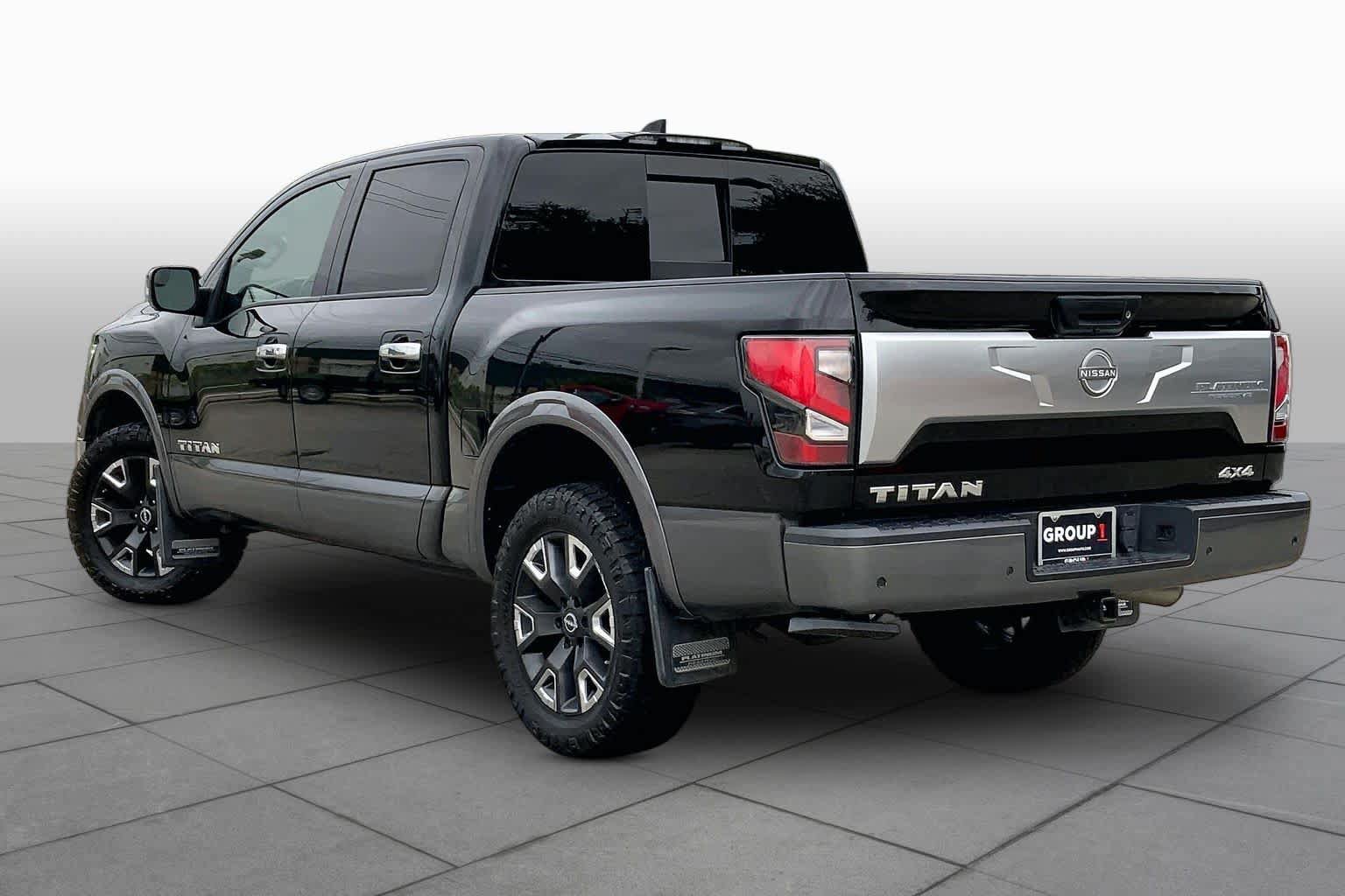 Used 2023 Nissan Titan Platinum Reserve w/ Moonroof Package AWD/4WD image 12