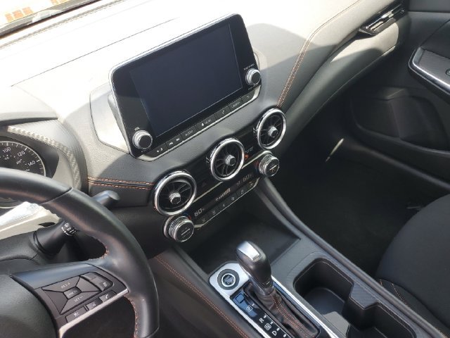 Used 2022 Nissan Sentra SR w/ Electronics Package FWD image 19