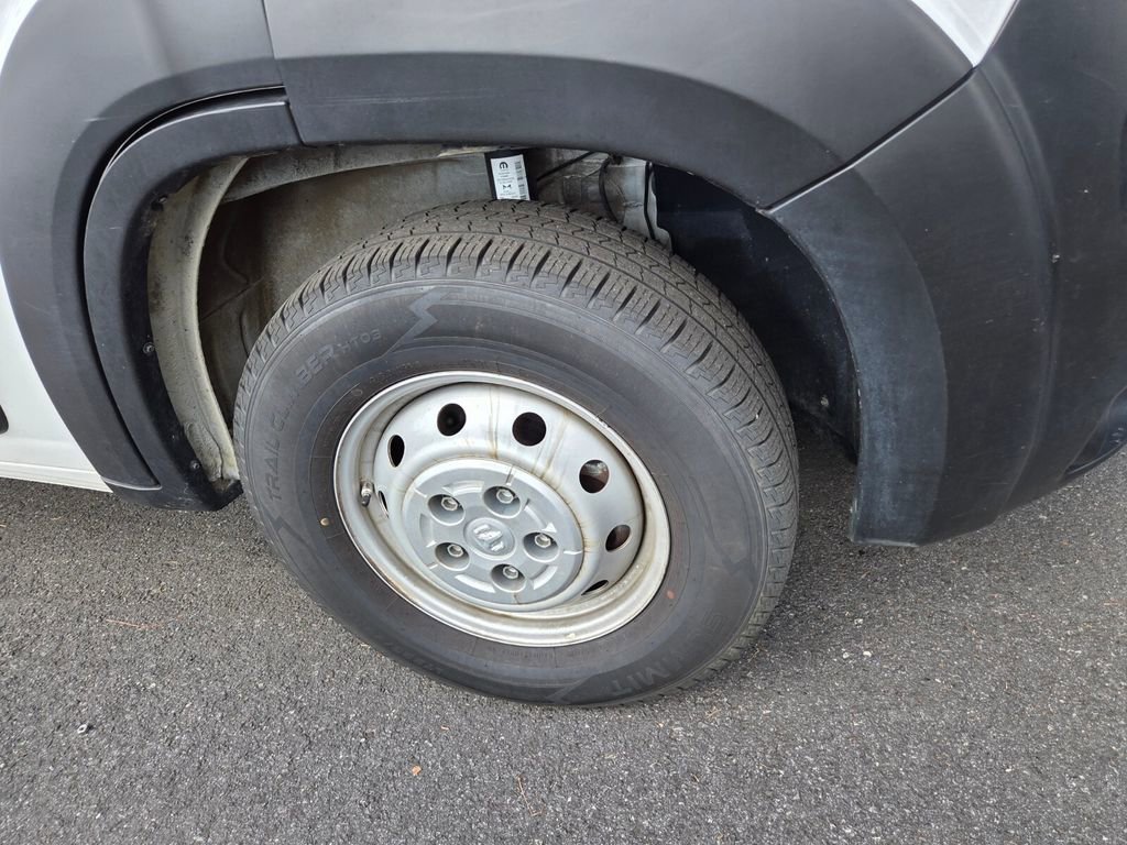 Used 2023 RAM ProMaster 2500 FWD image 4