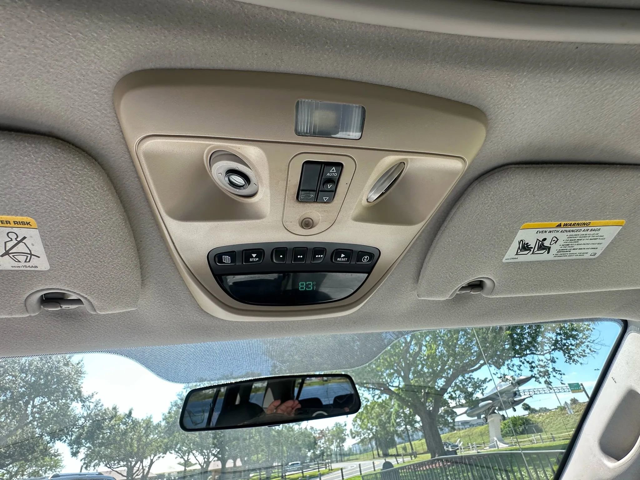 Used 2007 Chrysler Aspen Limited w/ PWR Convenience Group image 30