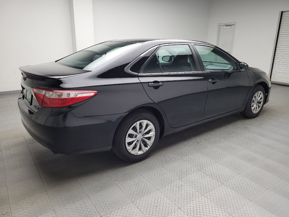 Used 2017 Toyota Camry LE FWD image 10