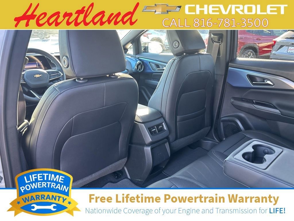 New 2026 Chevrolet Equinox EV LT w/ LPO, Blackout Package FWD image 40