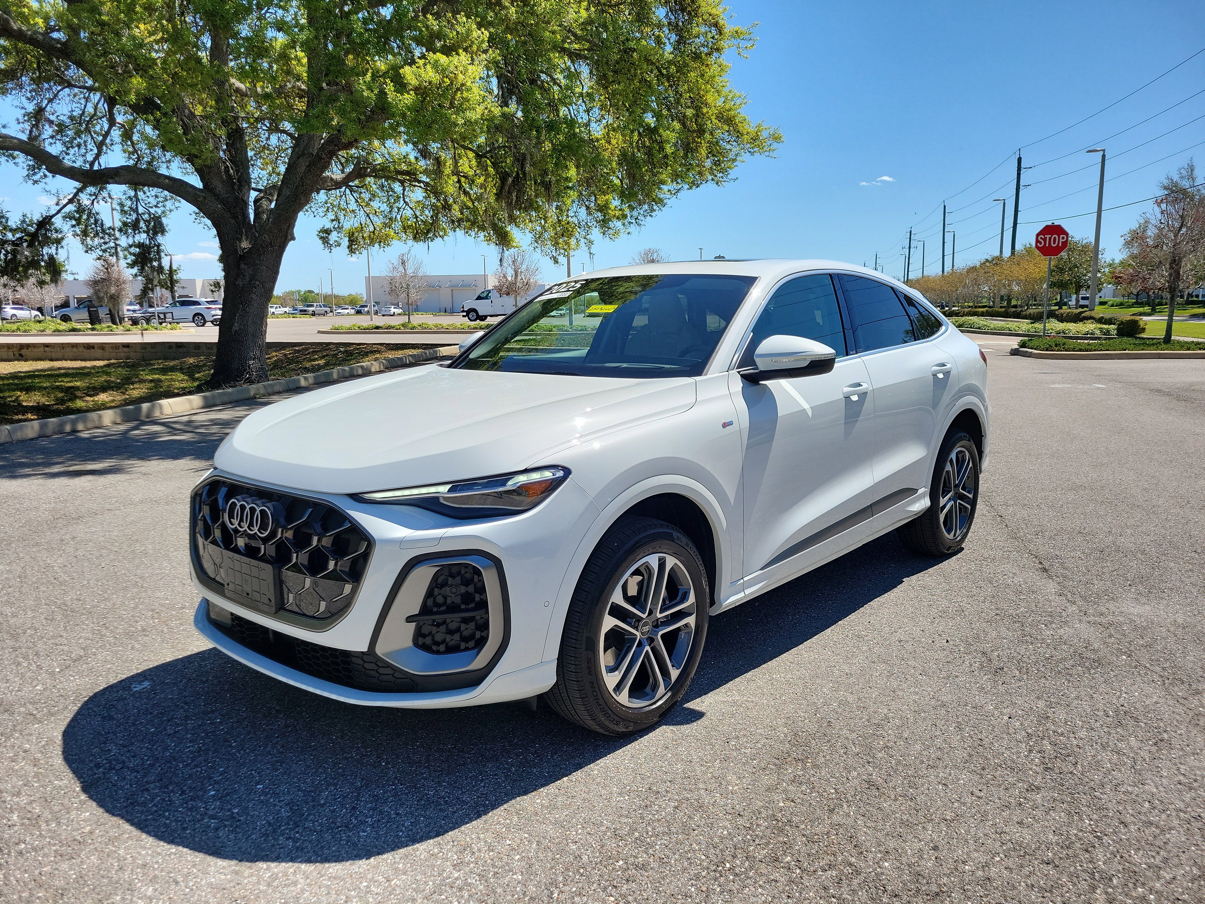 Used 2025 Audi Q5 Premium Plus w/ Premium Plus image 9