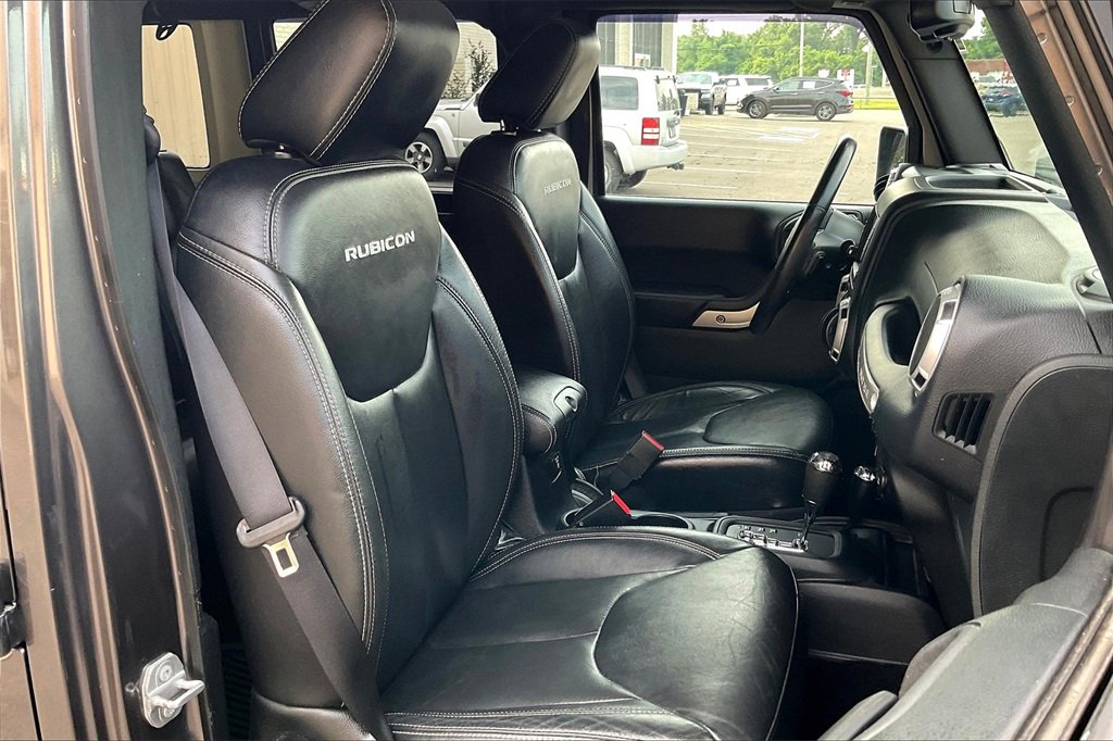Used 2016 Jeep Wrangler Unlimited Rubicon image 7