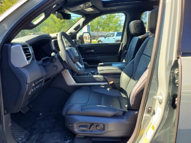 New 2026 Toyota Sequoia Platinum w/ Tow Technology Package AWD/4WD image 18