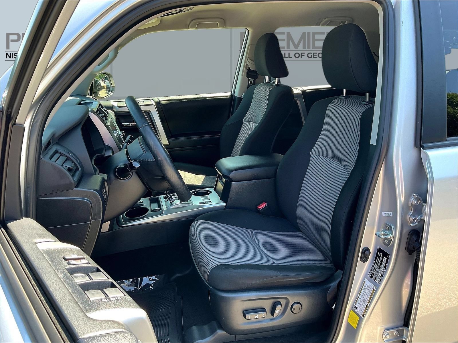 Used 2024 Toyota 4Runner SR5 AWD/4WD image 23