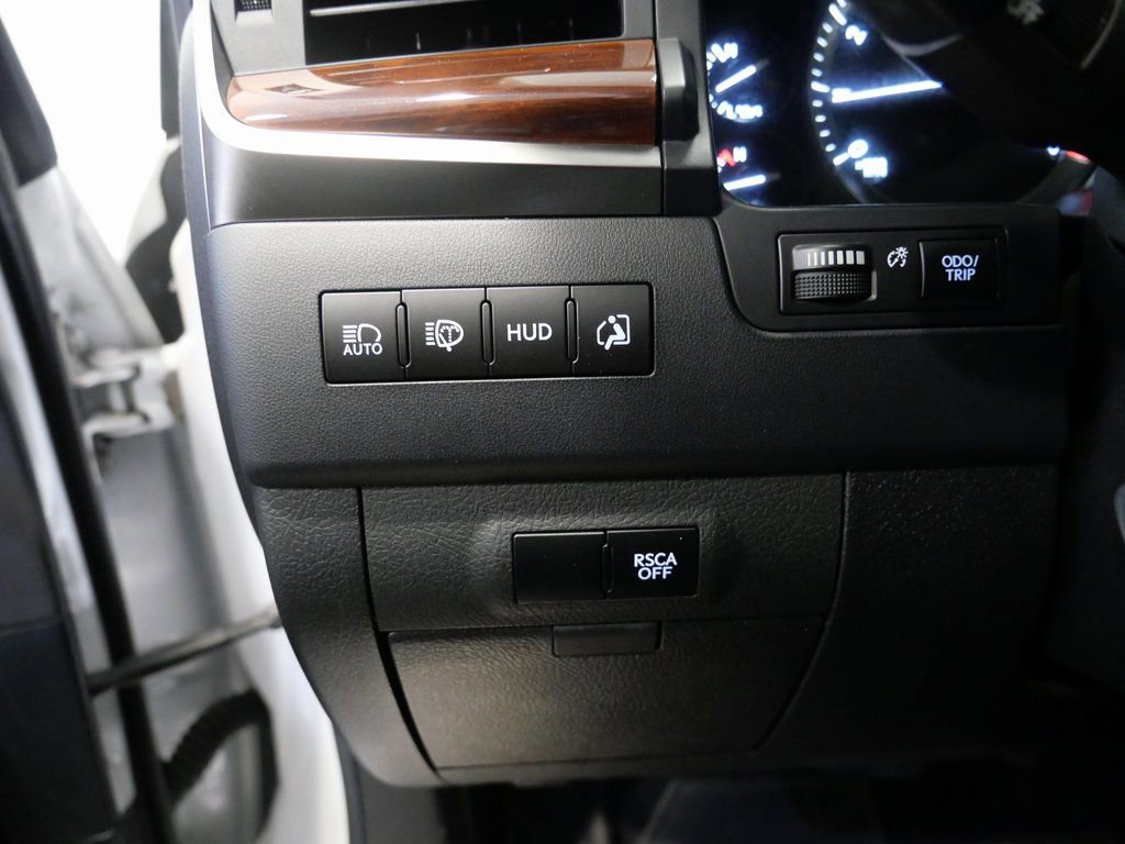 Used 2016 Lexus LX 570 4WD image 14