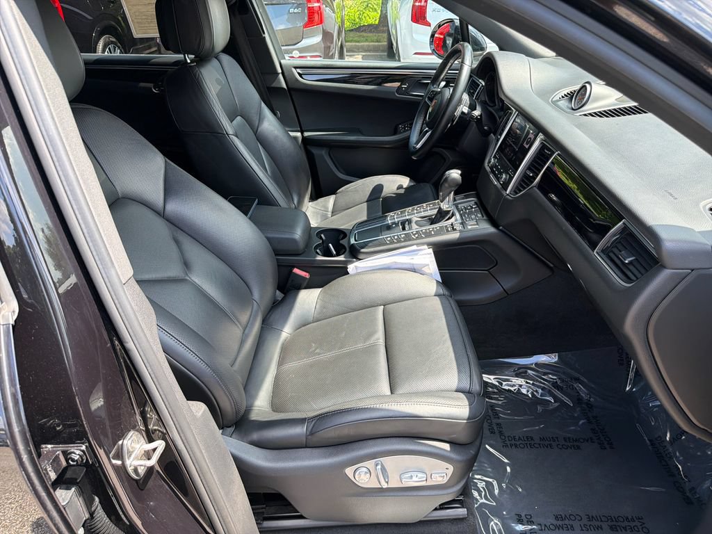 Used 2017 Porsche Macan S AWD/4WD image 13