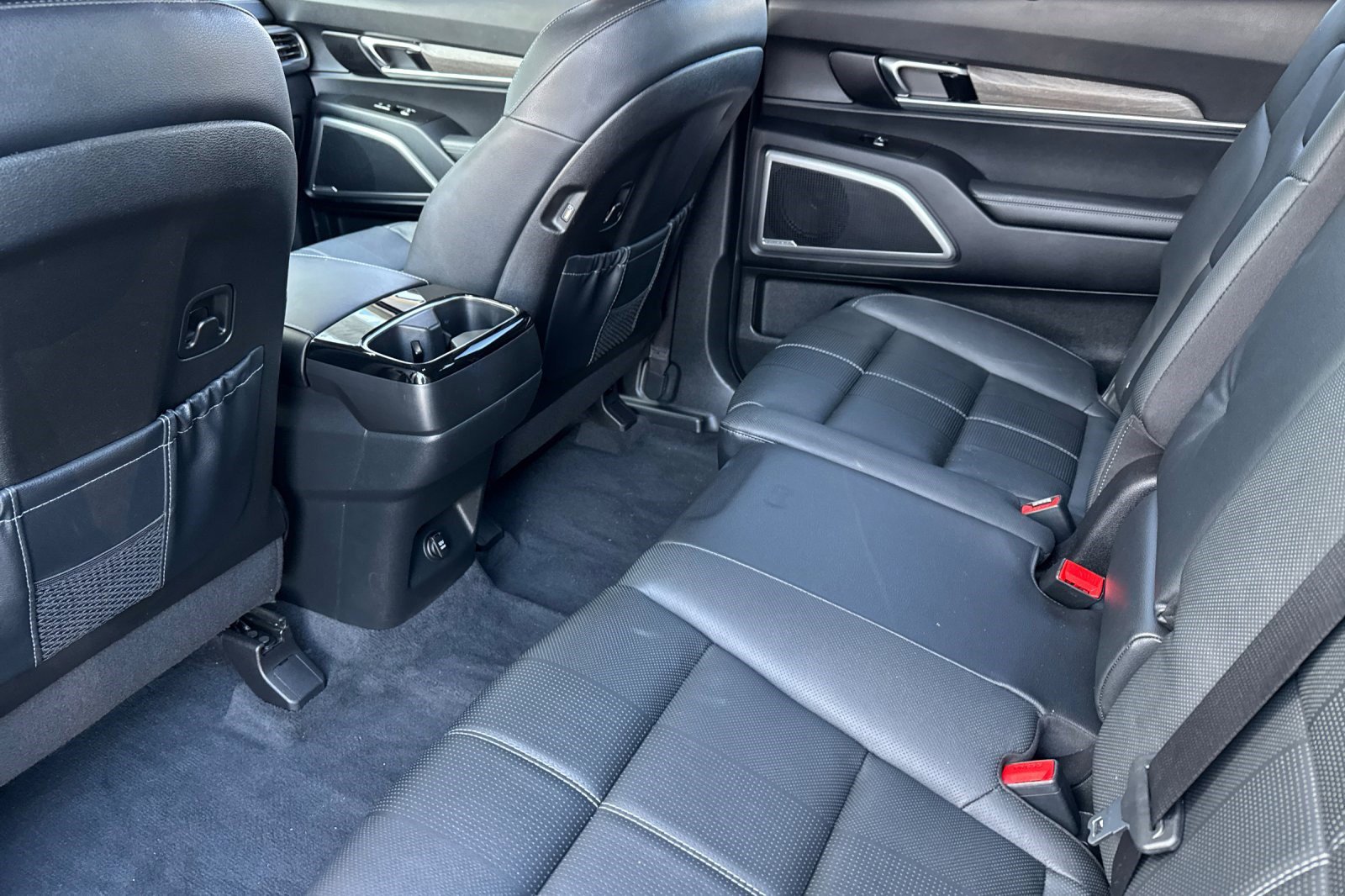 Used 2022 Kia Telluride EX image 28