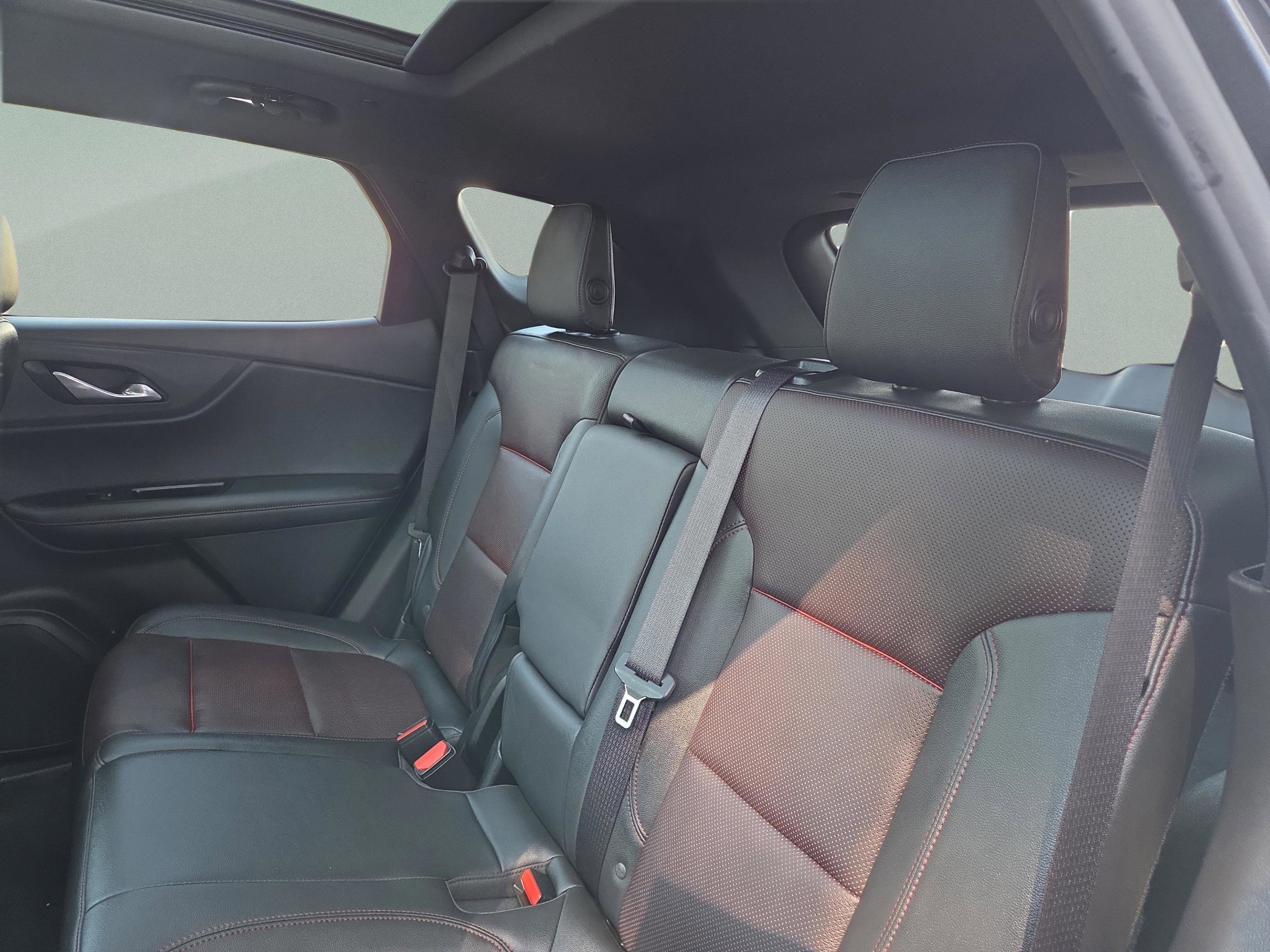 Used 2019 Chevrolet Blazer RS w/ Sun and Wheels Package image 27