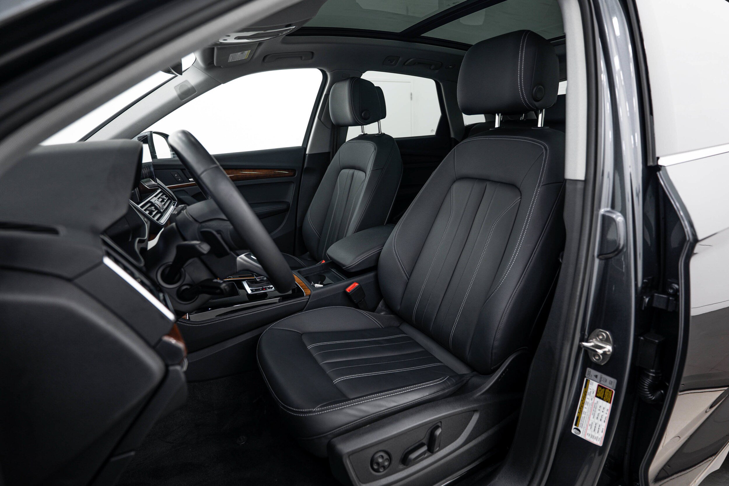 Certified 2023 Audi Q5 2.0T Premium Plus AWD/4WD image 17