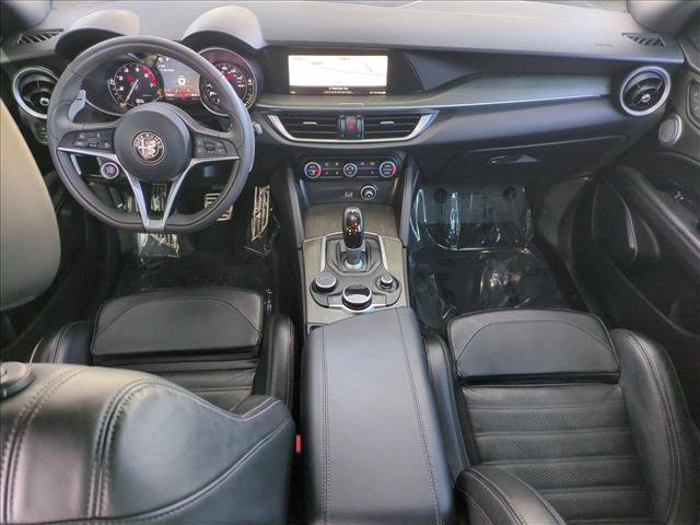 Used 2018 Alfa Romeo Stelvio Ti Sport image 18