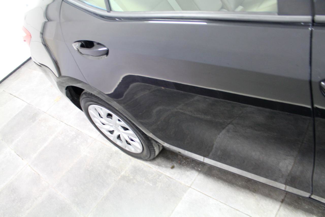 Used 2017 Toyota Corolla LE image 34