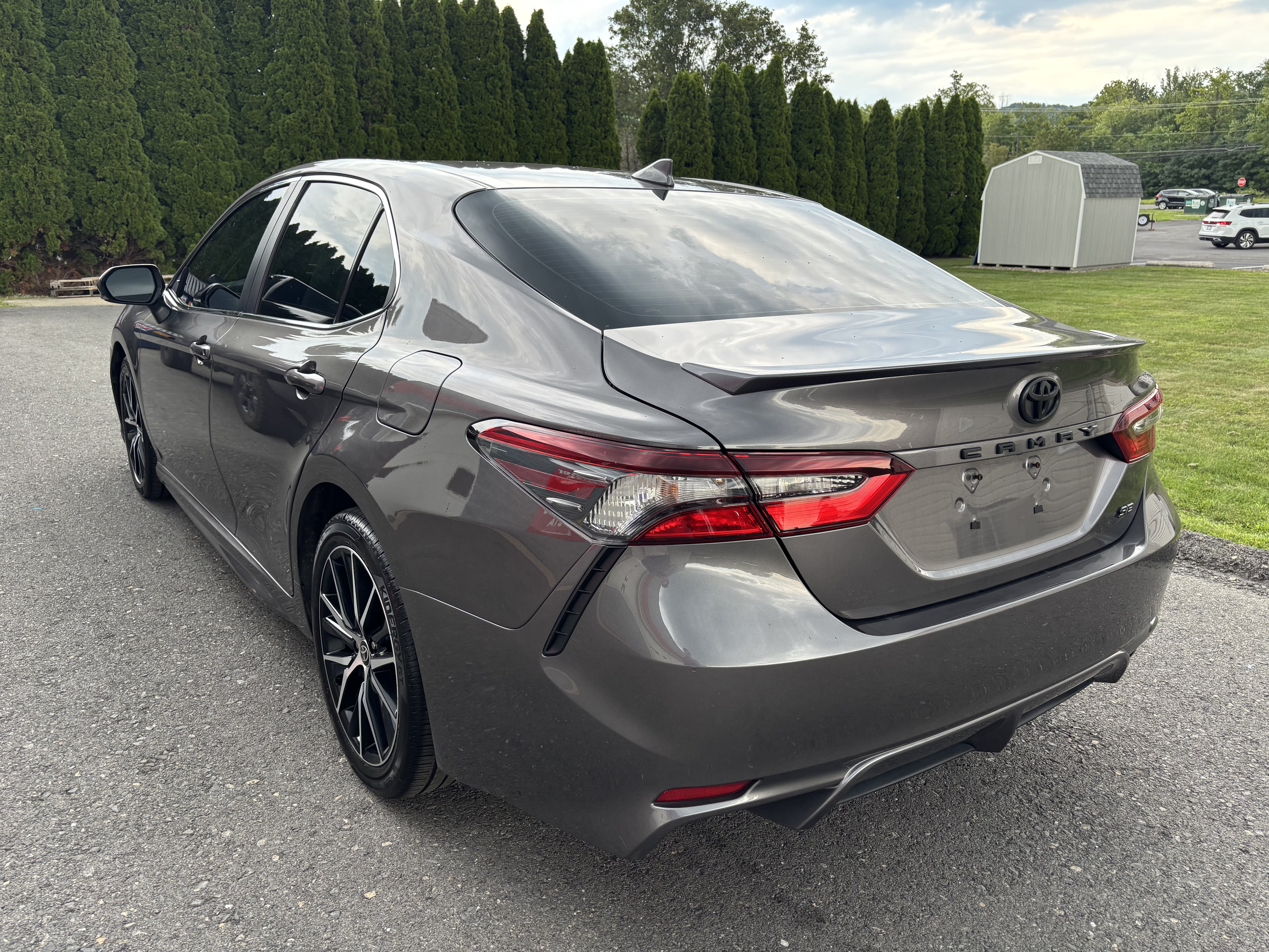 Used 2023 Toyota Camry SE w/ Cold Weather Package FWD image 6