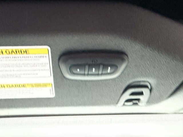 Used 2020 Jeep Wrangler Unlimited Sahara AWD/4WD image 31