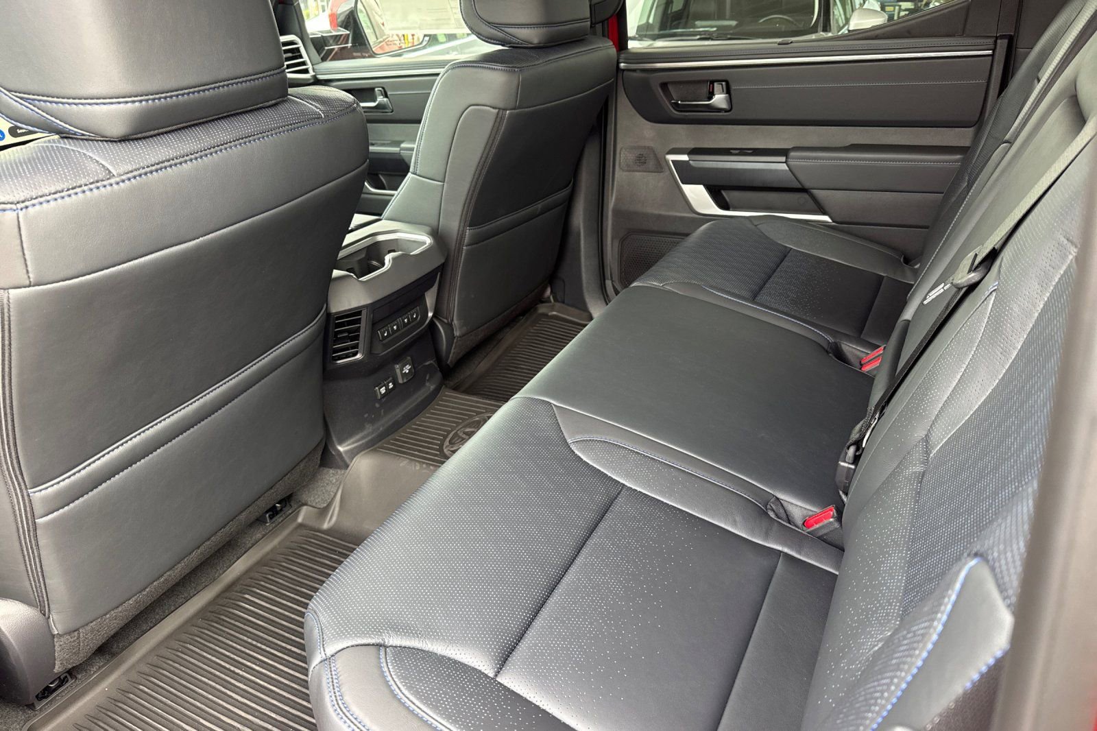 New 2025 Toyota Tundra Platinum image 5