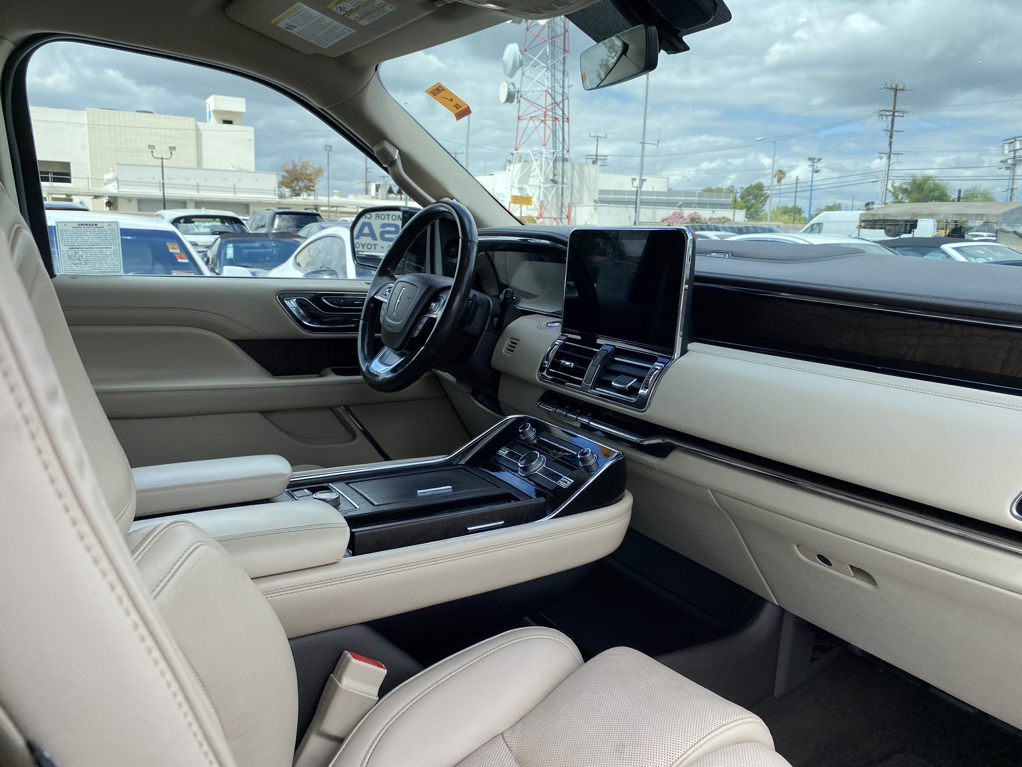 Used 2019 Lincoln Navigator Select w/ Cargo Package RWD image 34