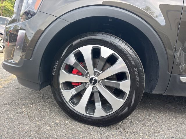 Used 2022 Kia Telluride EX w/ EX Premium Package image 3