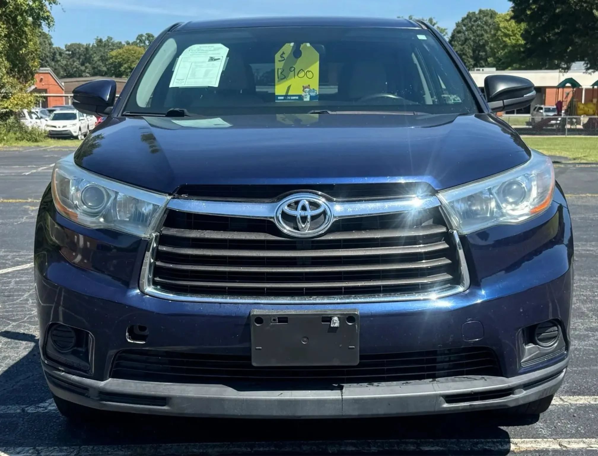 Used 2015 Toyota Highlander LE FWD image 27
