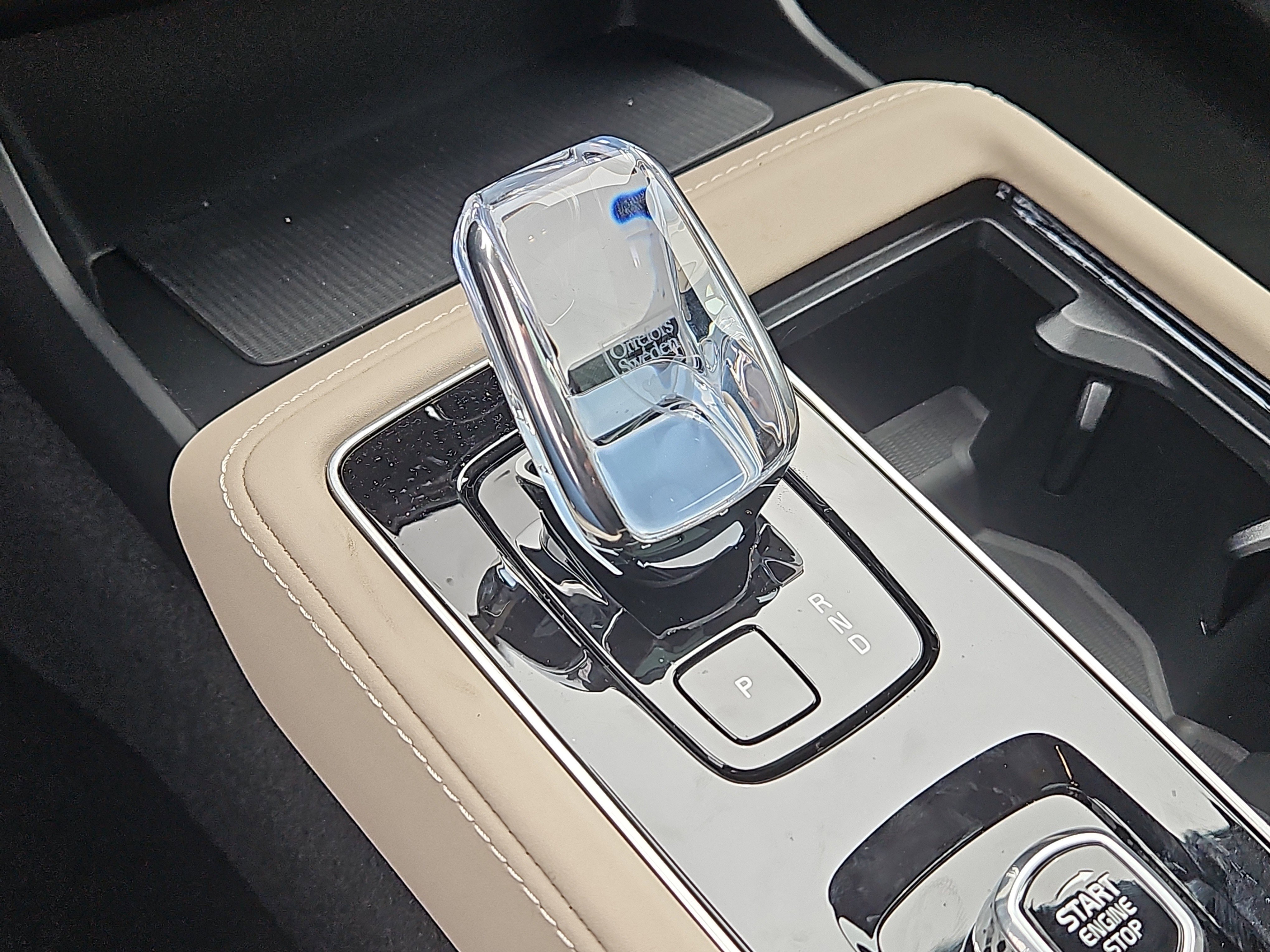 New 2026 Volvo XC90 B6 Plus w/ Protection Package Premier image 18