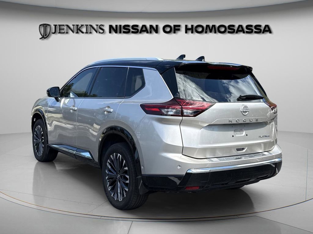 Used 2025 Nissan Rogue Platinum w/ Tech Package image 6