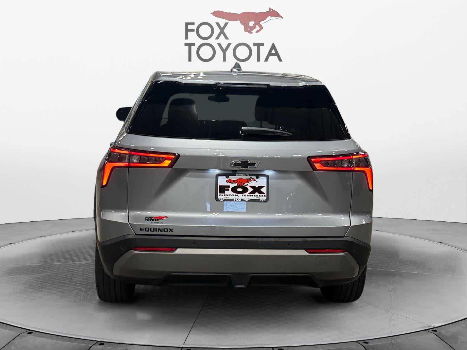 Used 2025 Chevrolet Equinox LT FWD image 4