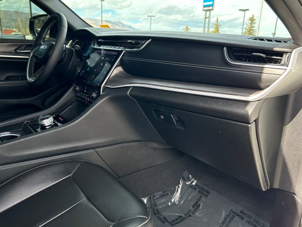 Used 2024 Jeep Grand Cherokee Limited w/ Trailer Tow Package image 8