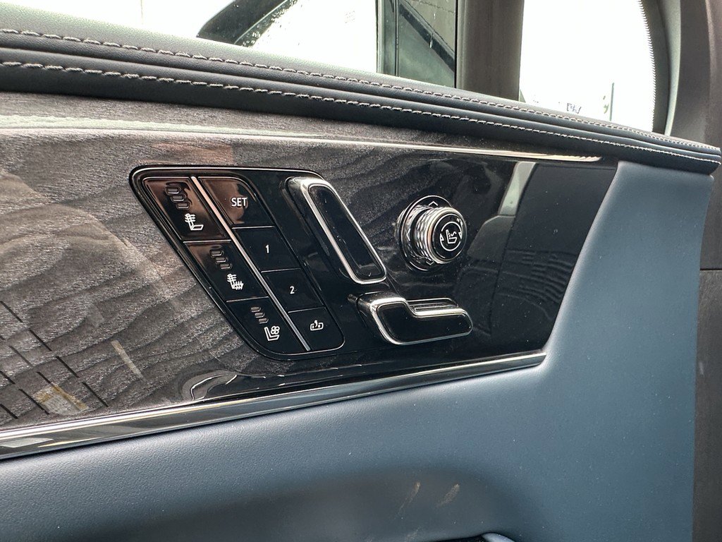 New 2025 Cadillac Escalade IQ Sport 2 image 18