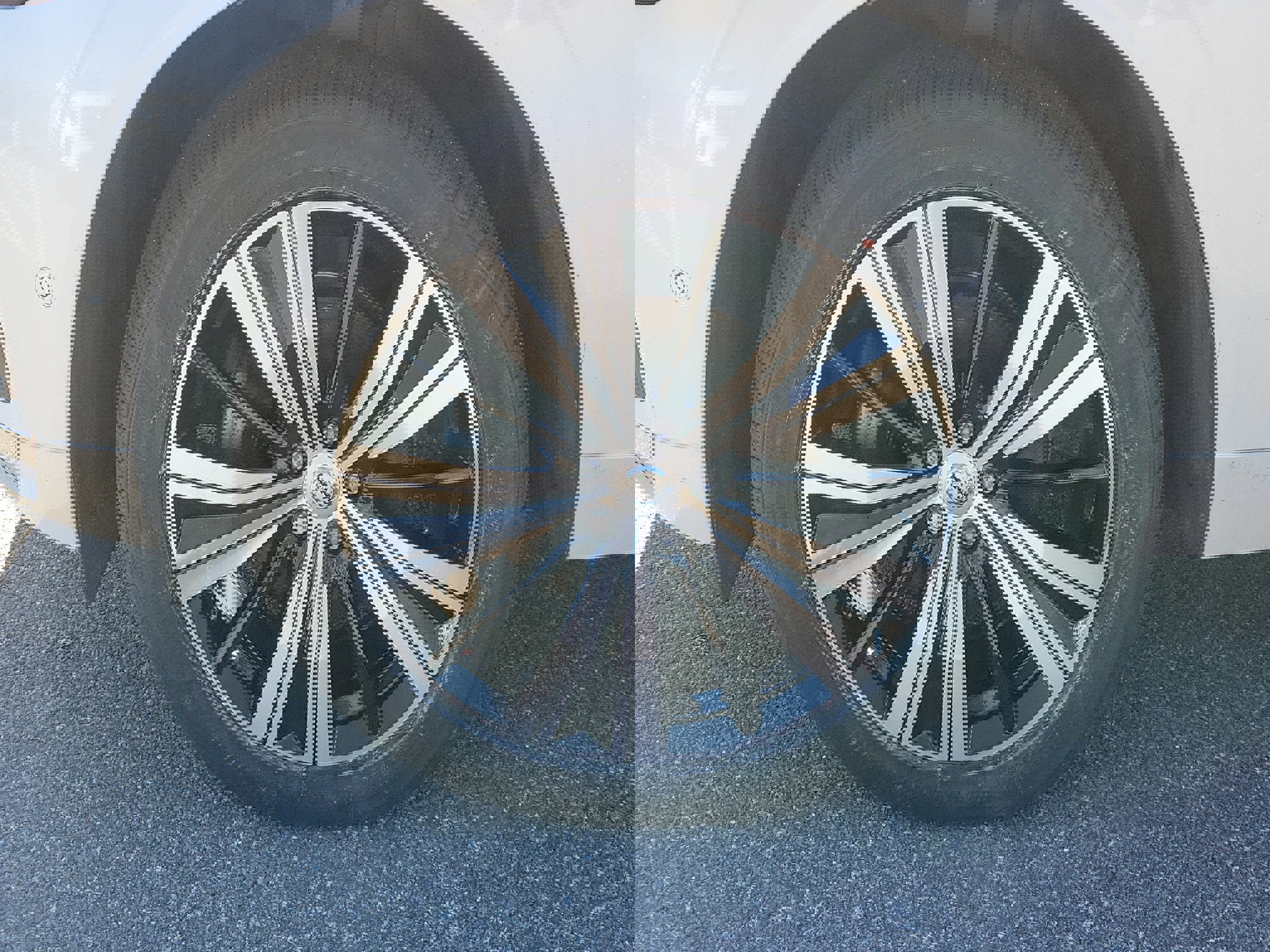 Used 2023 Volvo XC60 B5 Plus w/ Climate Package image 11