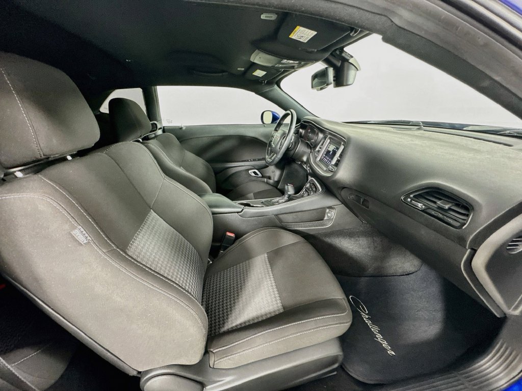 Used 2022 Dodge Challenger GT w/ Blacktop Package RWD image 33