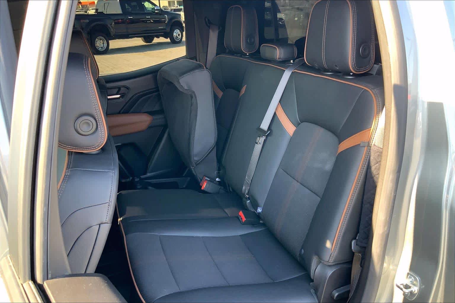 Used 2024 GMC Canyon AT4 w/ Canyon Safety Plus Package image 20