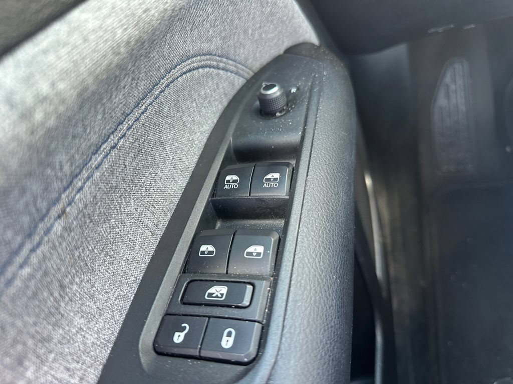 Used 2024 Jeep Compass Latitude AWD/4WD image 22