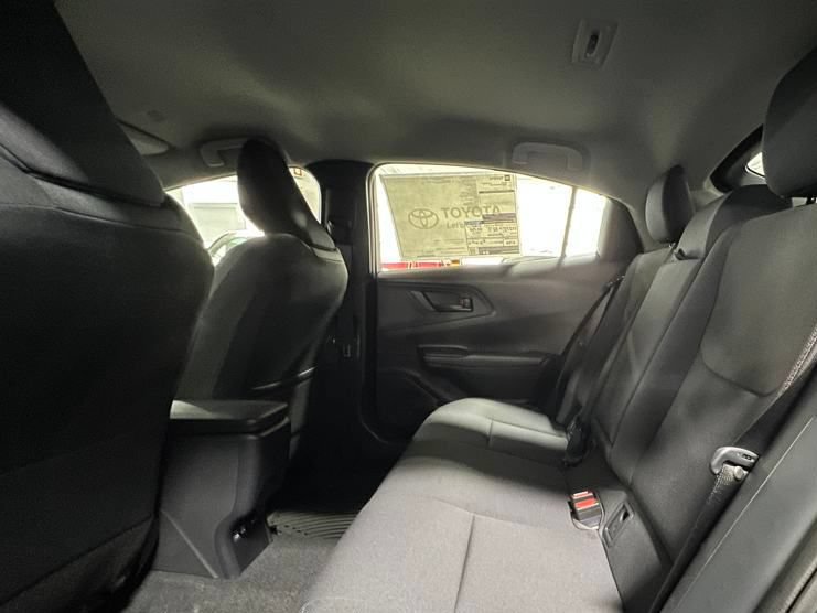 New 2026 Toyota Prius Plug-In Hybrid FWD image 15