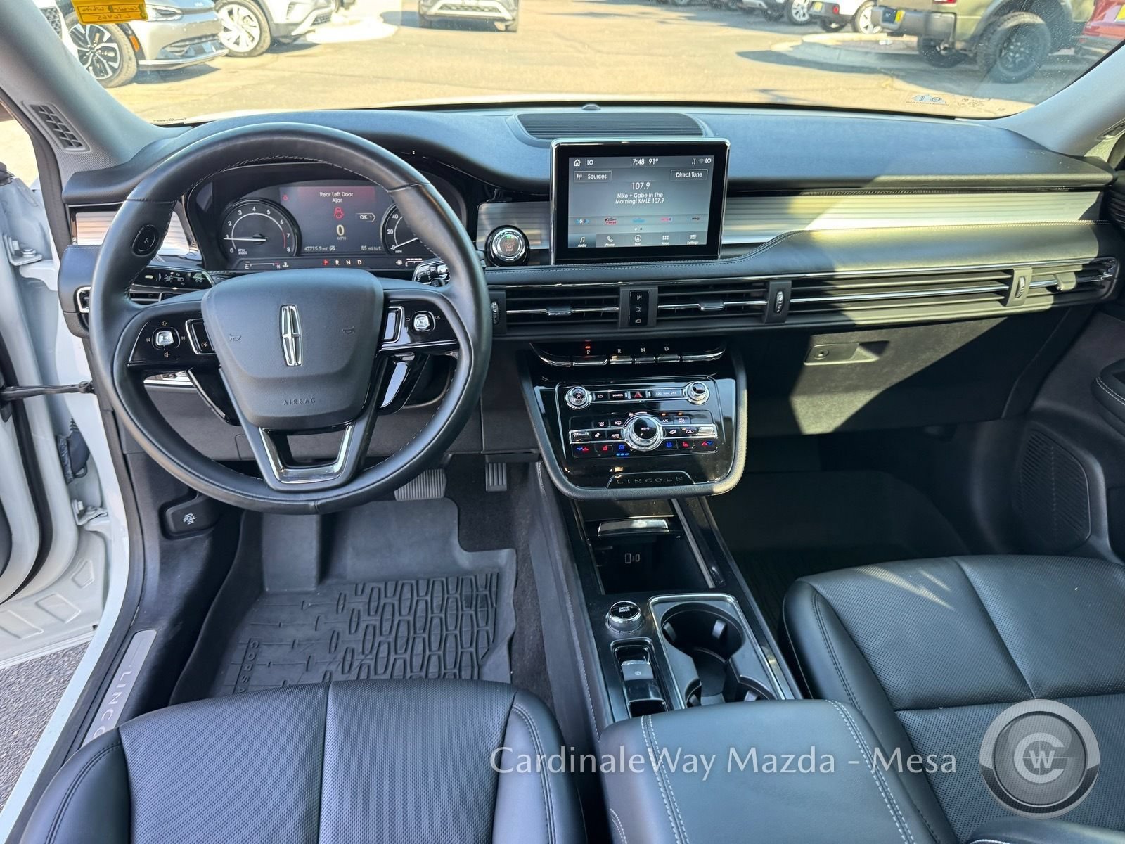 Used 2022 Lincoln Corsair AWD w/ Premium Package image 17