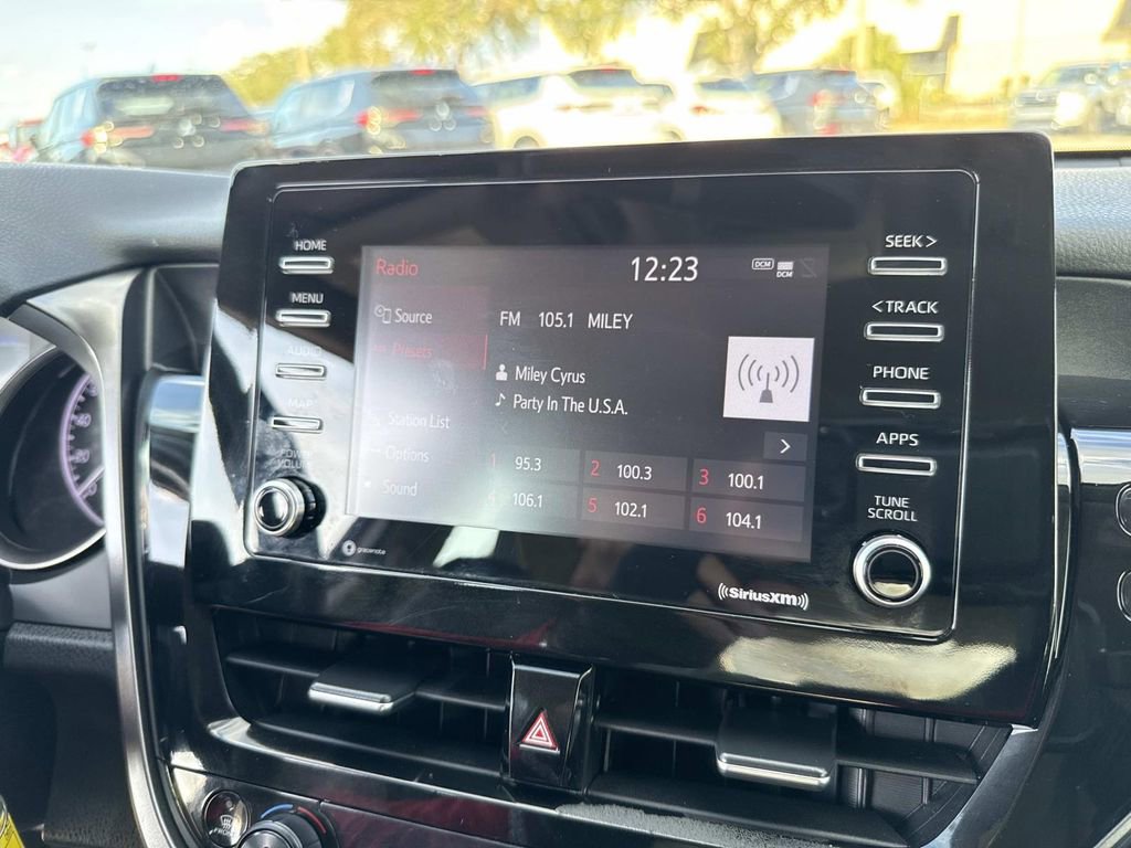 Used 2024 Toyota Camry SE image 28