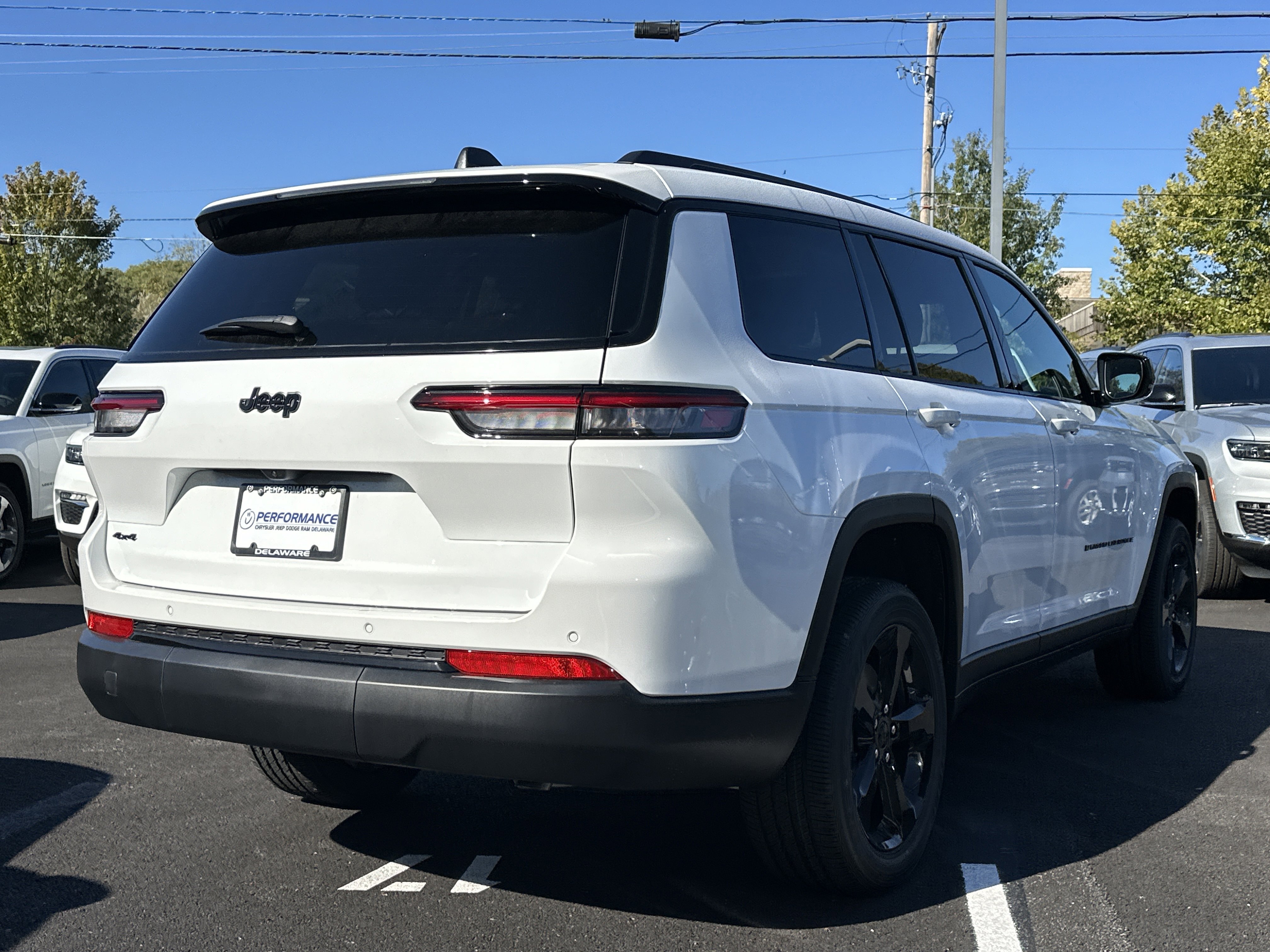 New 2025 Jeep Grand Cherokee L Altitude image 16