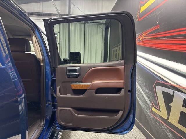 Used 2016 Chevrolet Silverado 3500 High Country w/ Duramax Plus Package image 27