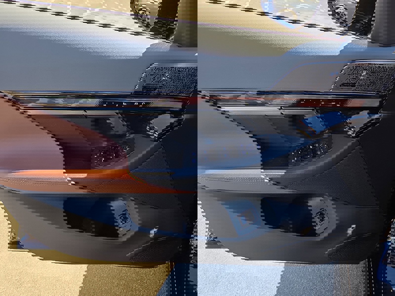 Used 2025 BMW i5 xDrive40 w/ Executive Package image 13