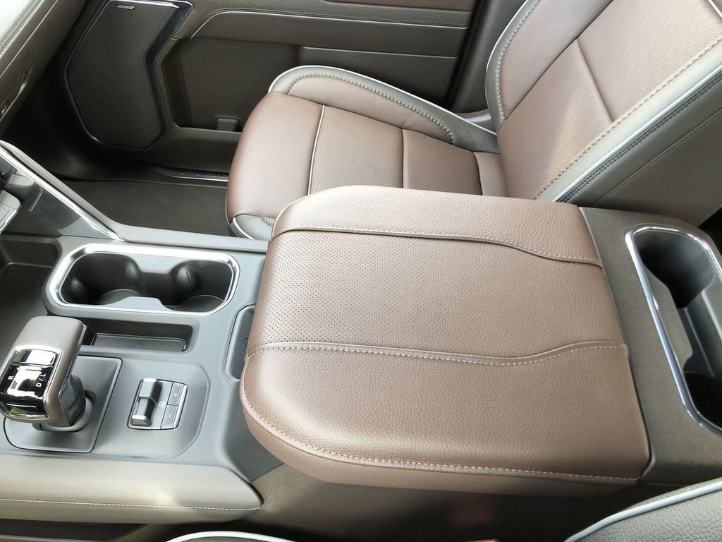 Used 2024 GMC Sierra 1500 Denali AWD/4WD image 25